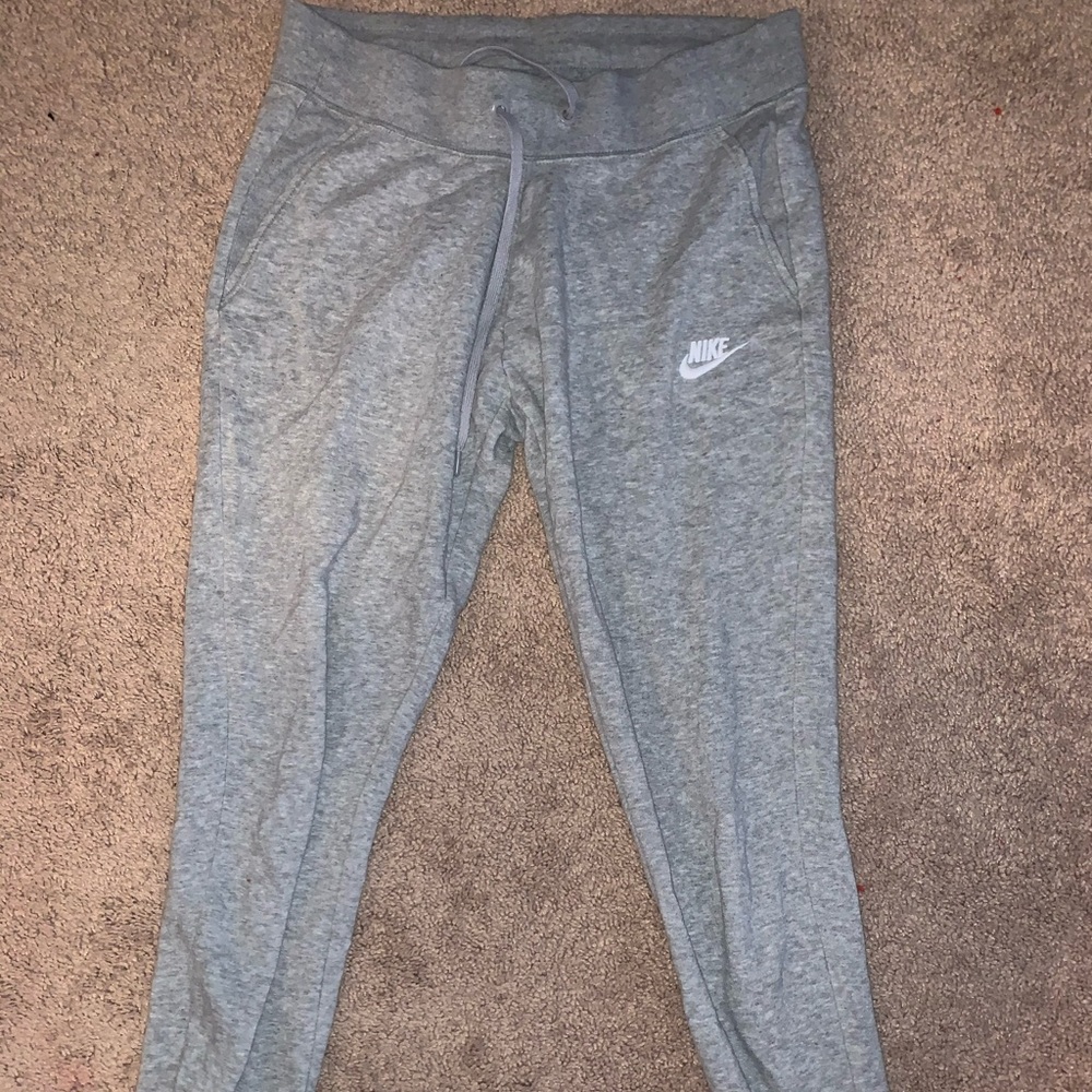 grey nike sweatpants